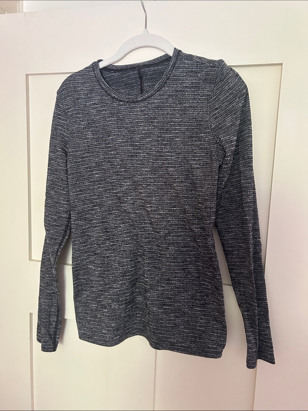 lululemon athletica Heathered Long Sleeve Crew - Black & Gray